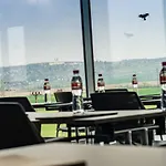 Nutrend World Hotel 4*