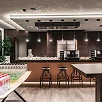 Nutrend World Hotel