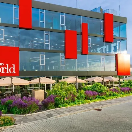 Nutrend World Hotel 4*