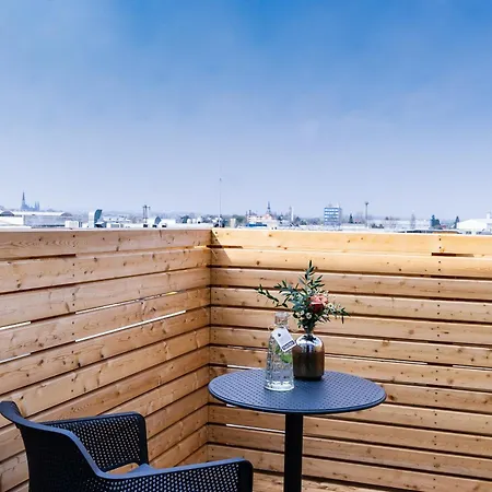 Nutrend World Hotel
